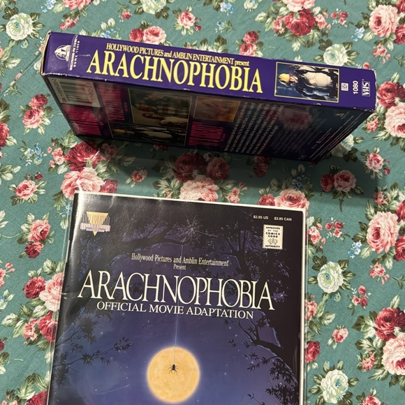 Arachnophobia 📼 VHS & Comic Book. Both in good condition. Are you afraid?🕷️🕸️ - Picture 5 of 14